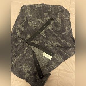 Customizable Nulu Snap Scarf